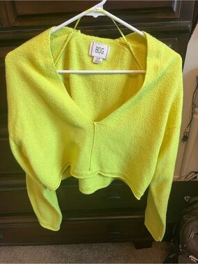 BDG Neon Lime V-Neck Cropped Sweater